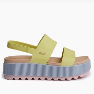 Reef Water Vista Higher Sandal in Meringue size 8 NWOB / never worn